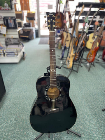 Yamaha FG335