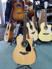 Yamaha FGX820C