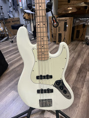 Squier Affinity Jazz Bass by Fender