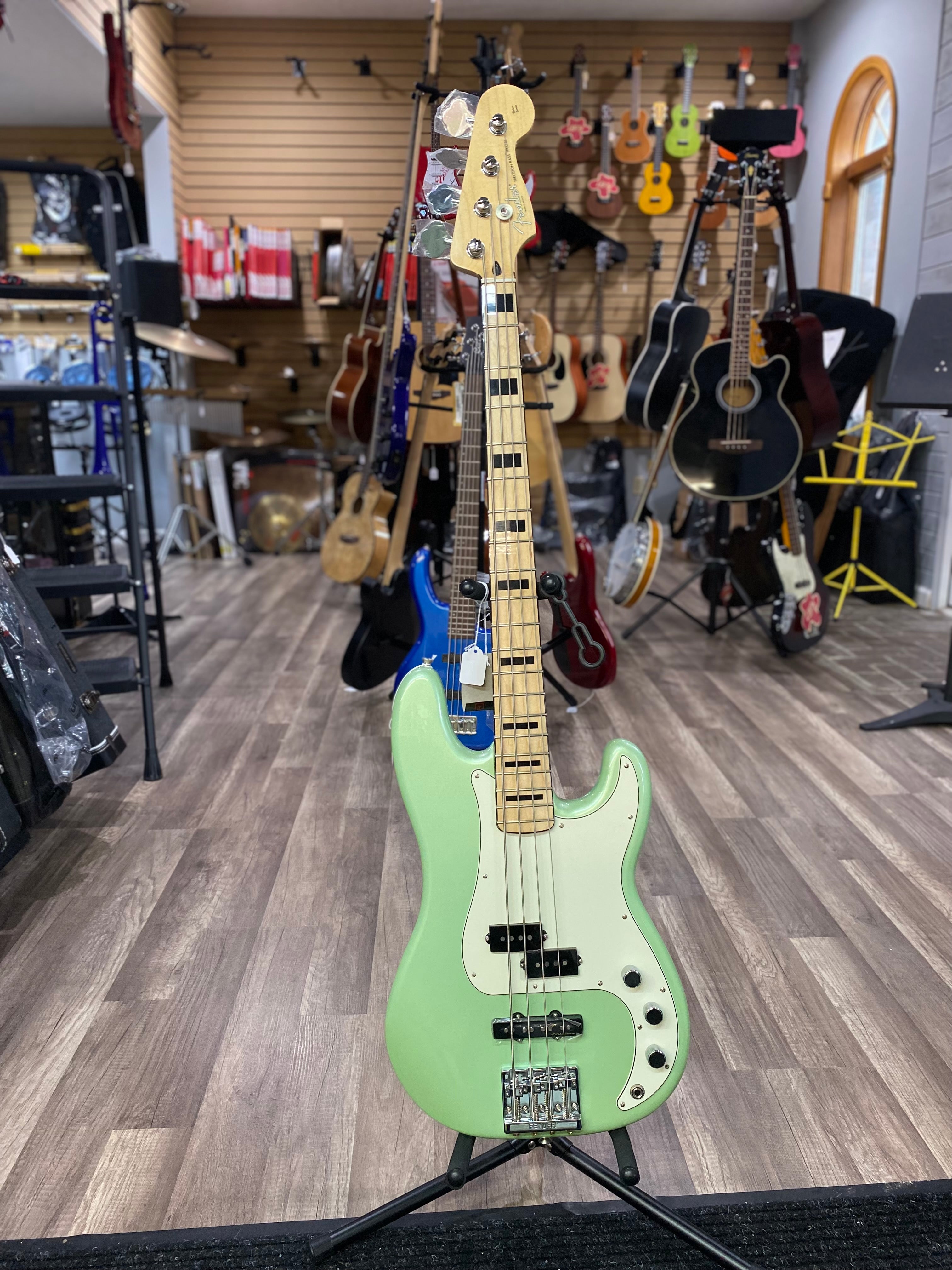 Fender Precision Bass Special